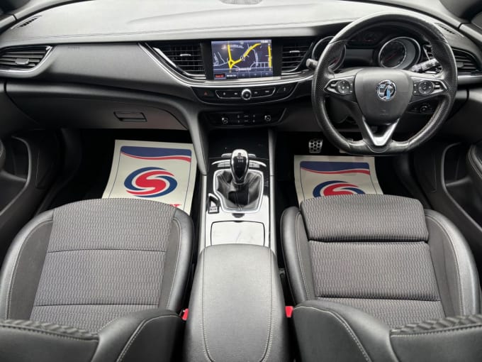 2025 Vauxhall Insignia