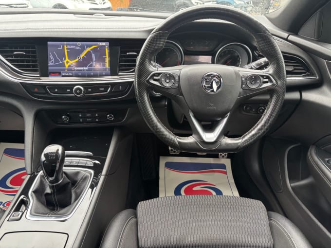 2025 Vauxhall Insignia
