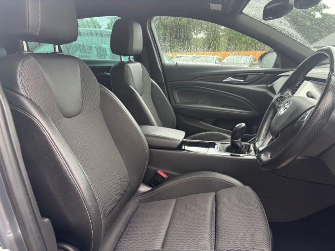 2025 Vauxhall Insignia