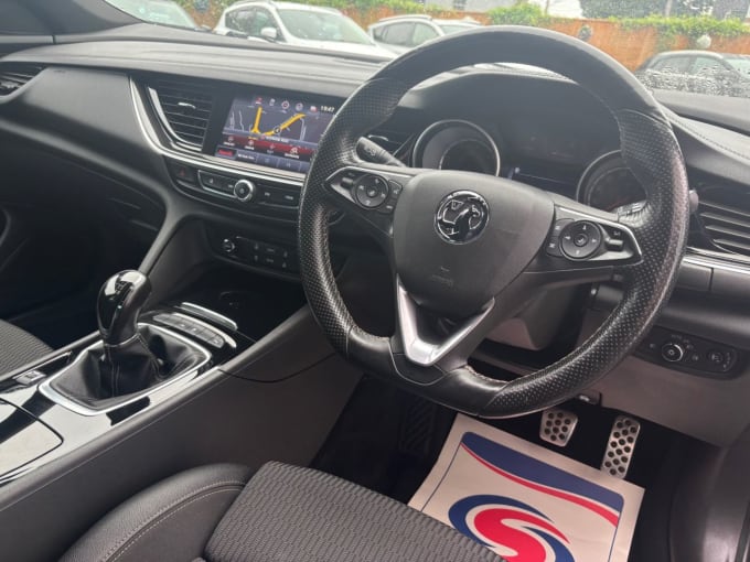 2025 Vauxhall Insignia