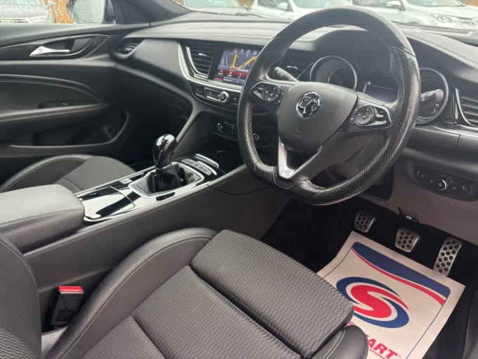 2025 Vauxhall Insignia