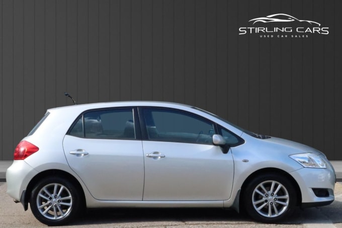 2025 Toyota Auris