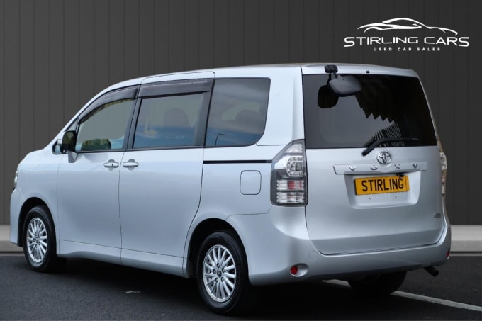 2025 Toyota Voxy/noah