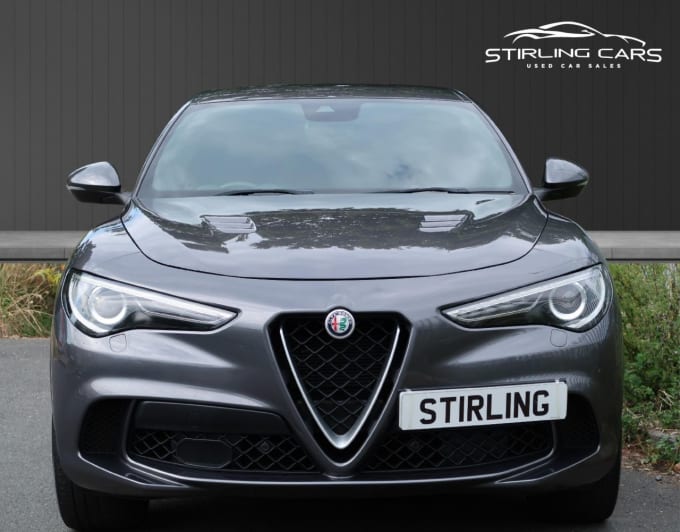 2025 Alfa Romeo Stelvio