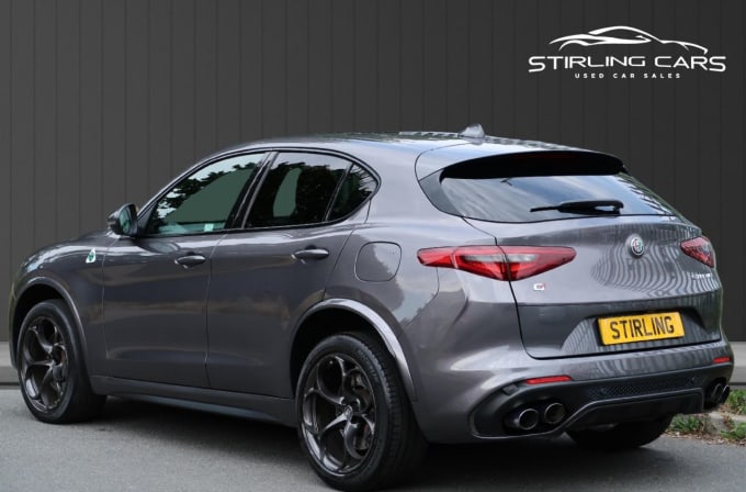 2025 Alfa Romeo Stelvio