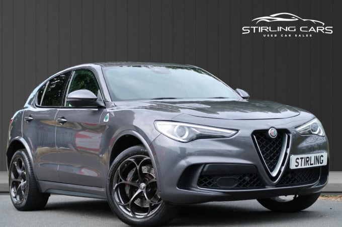 2025 Alfa Romeo Stelvio