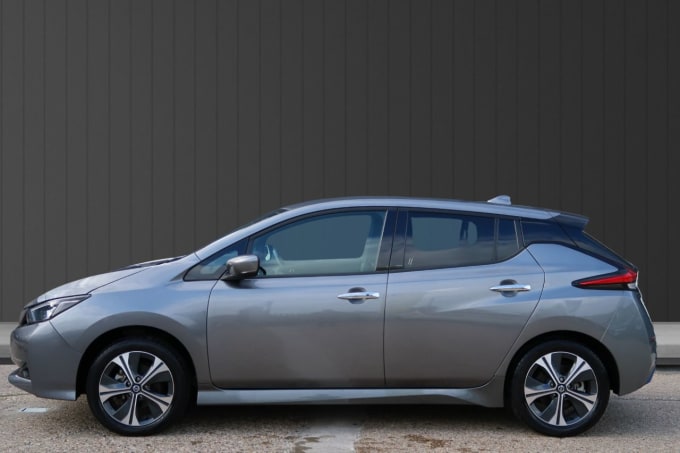 2025 Nissan Leaf