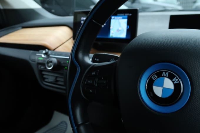 2025 BMW I3