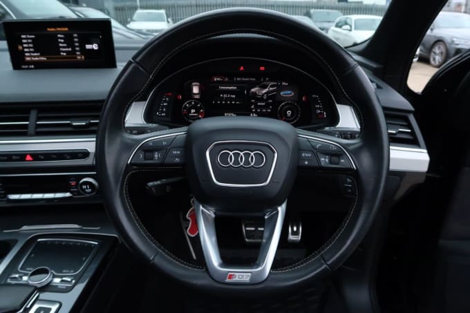 2025 Audi Sq7