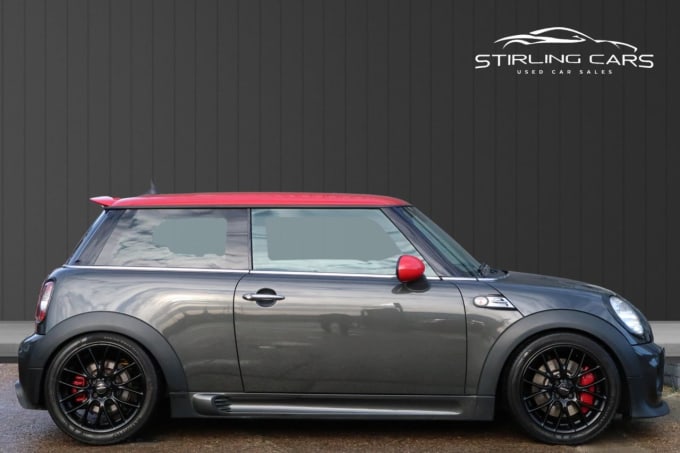 2025 Mini Hatch