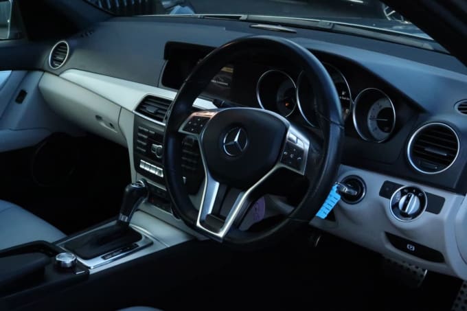 2025 Mercedes-benz C-class