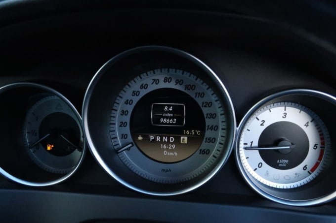 2025 Mercedes-benz C-class