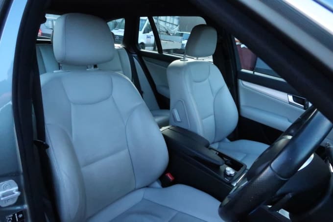 2025 Mercedes-benz C-class