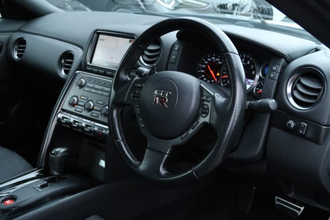 2025 Nissan Gt-r