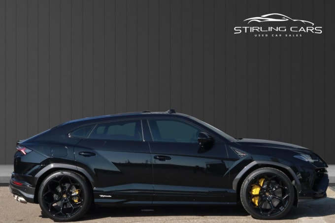2025 Lamborghini Urus