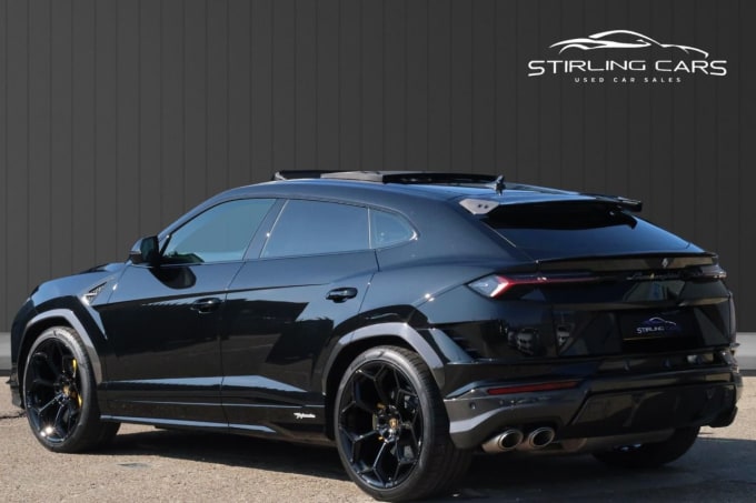 2025 Lamborghini Urus