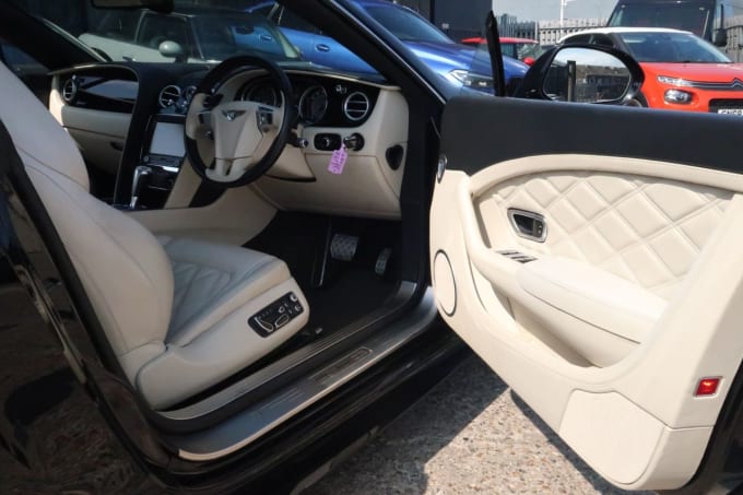 2025 Bentley Continental