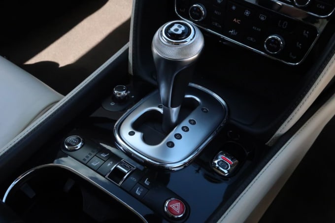 2025 Bentley Continental
