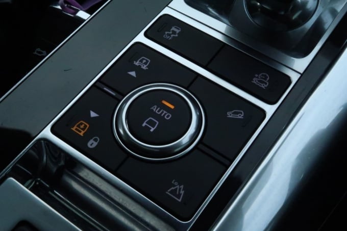 2025 Land Rover Range Rover Sport
