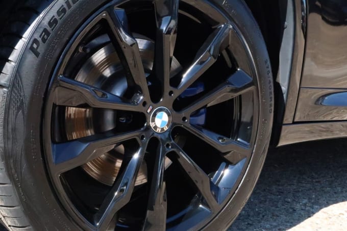 2025 BMW X4