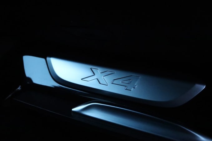 2025 BMW X4
