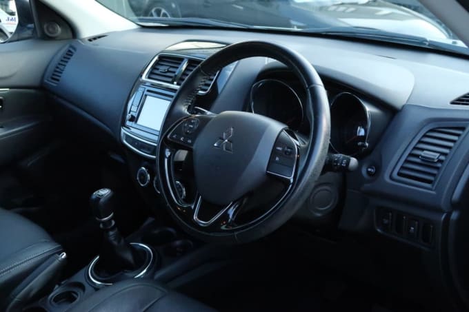 2025 Mitsubishi Asx