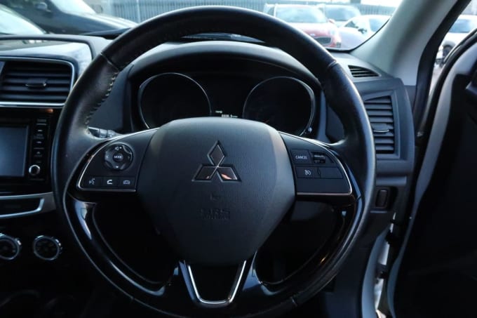 2025 Mitsubishi Asx