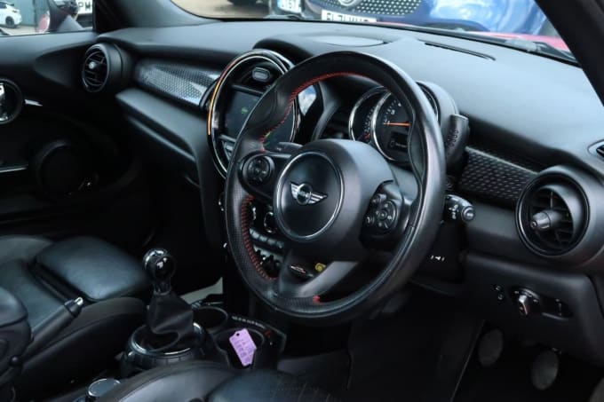 2025 Mini Hatch