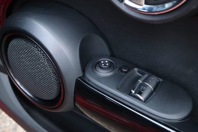 2025 Mini Hatch