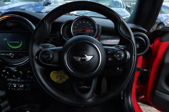 2025 Mini Hatch