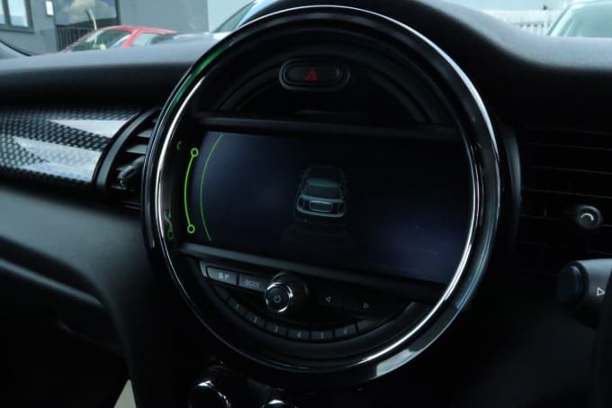 2025 Mini Hatch