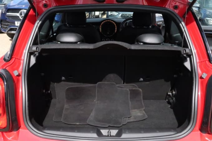 2025 Mini Hatch