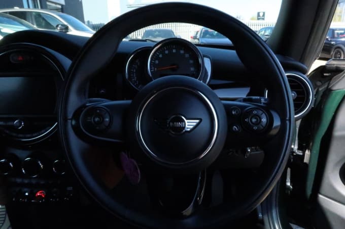 2025 Mini Hatch