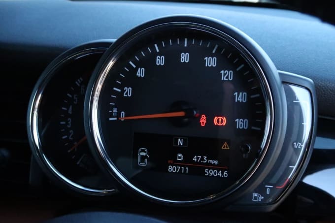 2025 Mini Hatch