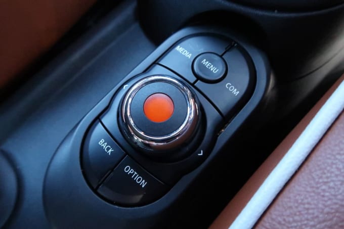 2025 Mini Hatch