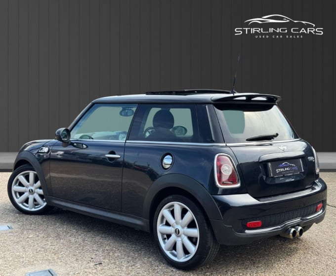 2025 Mini Hatch