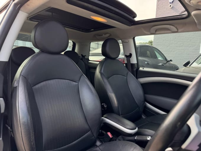 2025 Mini Hatch