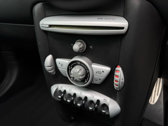 2025 Mini Hatch