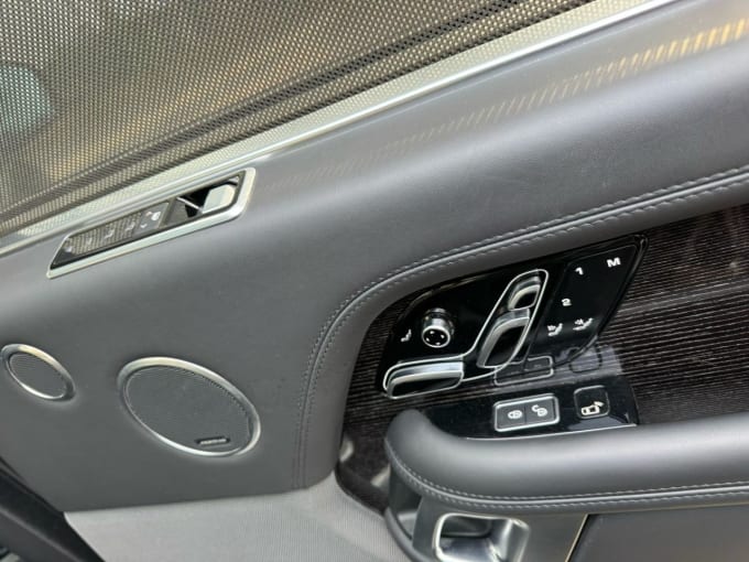2025 Land Rover Range Rover