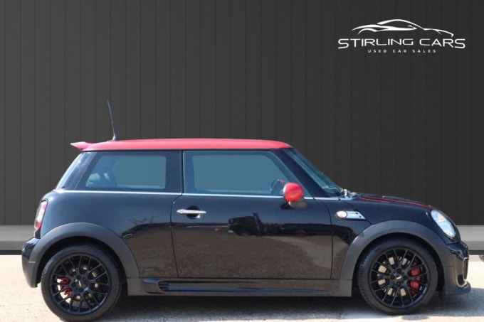 2025 Mini Hatch