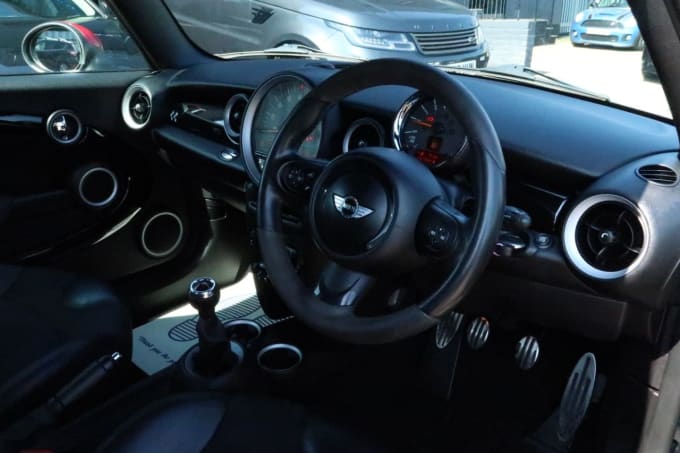 2025 Mini Hatch