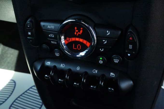 2025 Mini Hatch