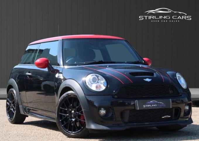 2025 Mini Hatch