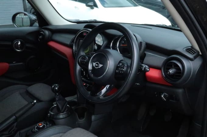 2025 Mini Hatch