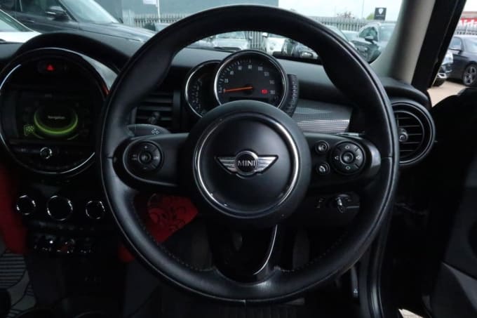 2025 Mini Hatch