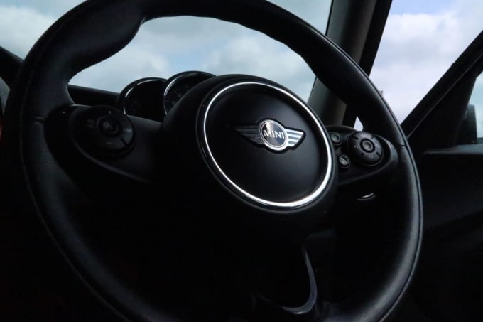 2025 Mini Hatch