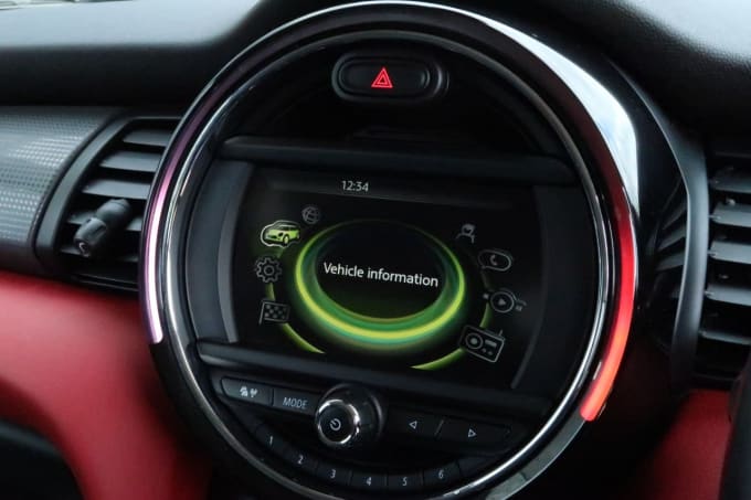 2025 Mini Hatch