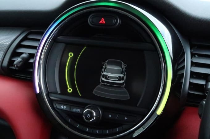2025 Mini Hatch