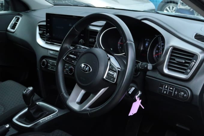 2025 Kia Xceed