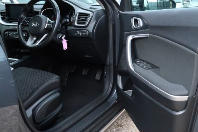 2025 Kia Xceed